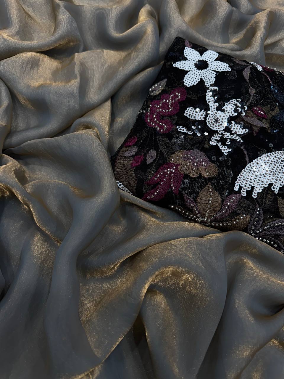 Women's Luxurious Shimmering Grey Organza Saree with Intricately Embroidered Blouse - Perfect for Festive & Evening Wear Handcrafted Decor Item for Home Decor – Sigma HandiCraft